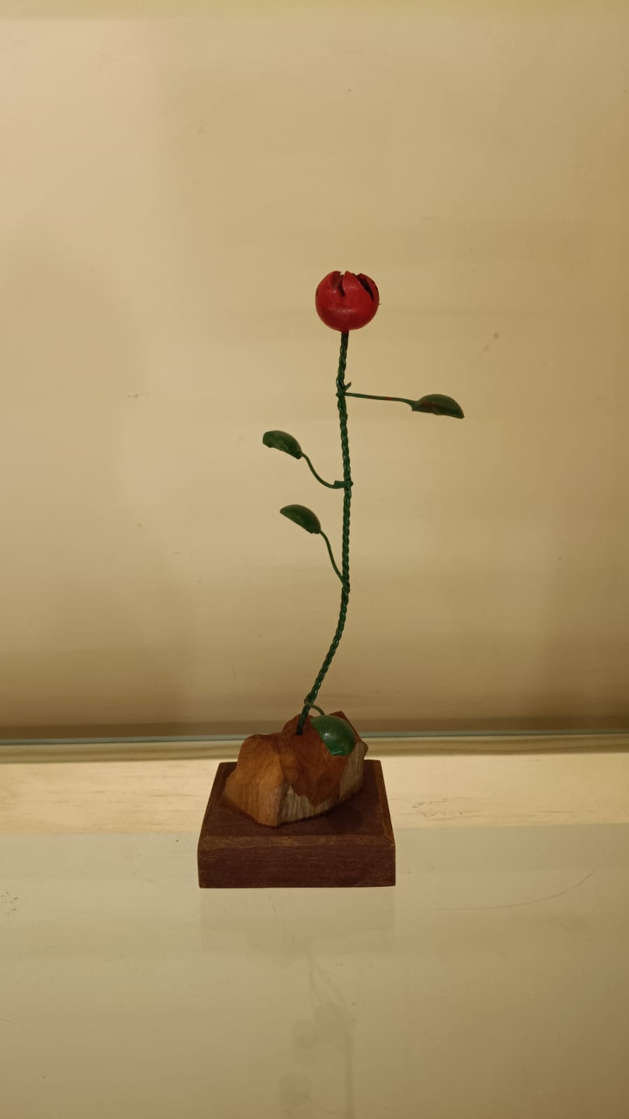 PRODUTO ESCULTURA EM MADEIRA FLORES